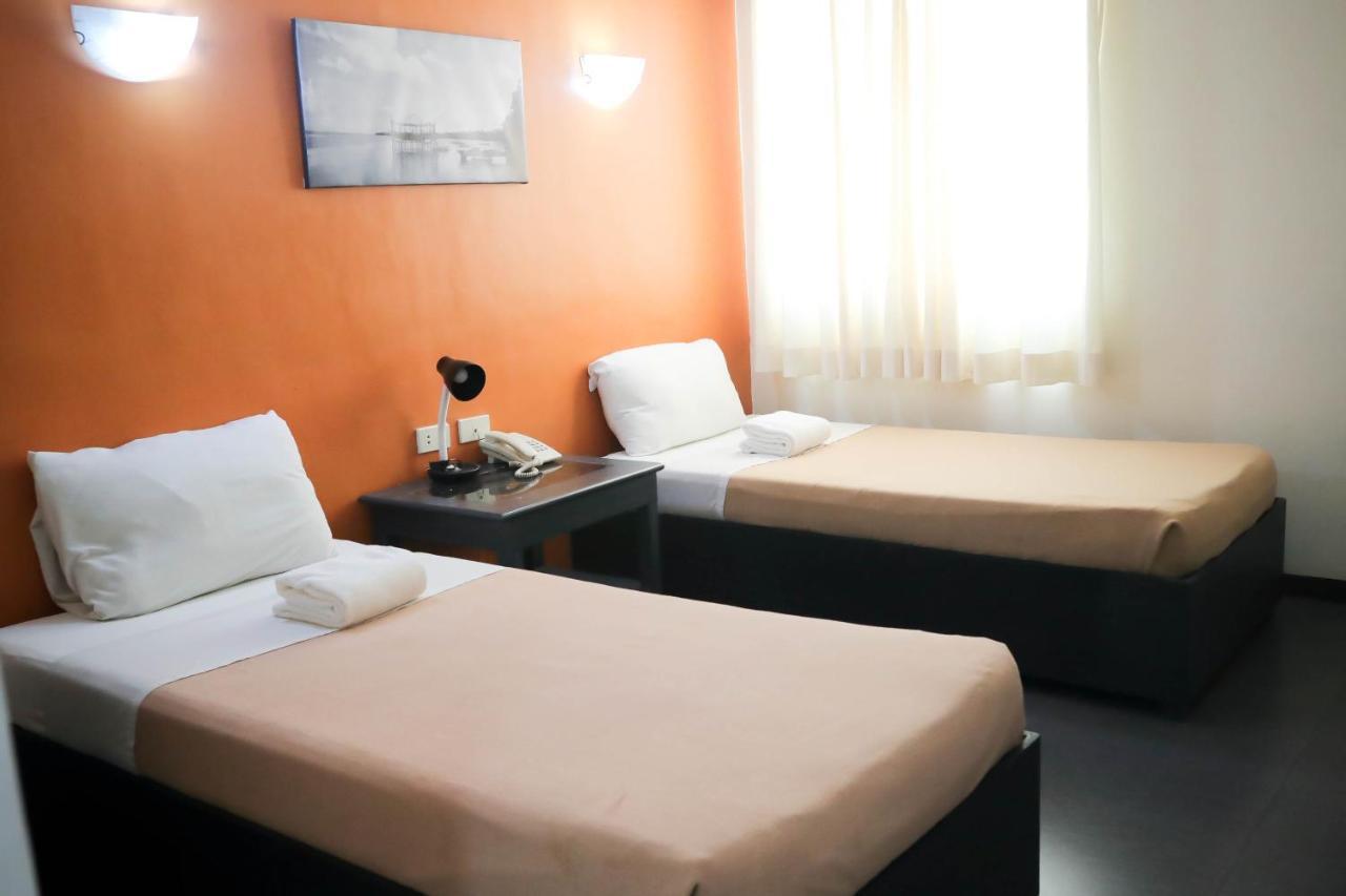 Ialodge Ormoc Exterior foto